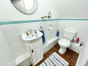 Photo 16- click for photo gallery